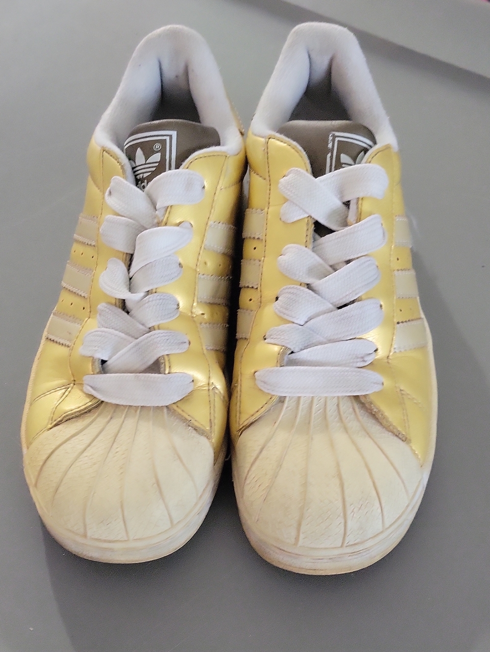 adidas Kids Metallic Yellow Shell-Toe Sneakers with White Stripes